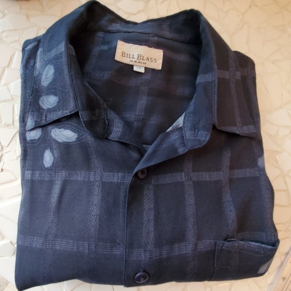 BILL BLASS HAWAIIAN SHIRT NAVY w/FLORAL PRINT M - Picture 9 of 9